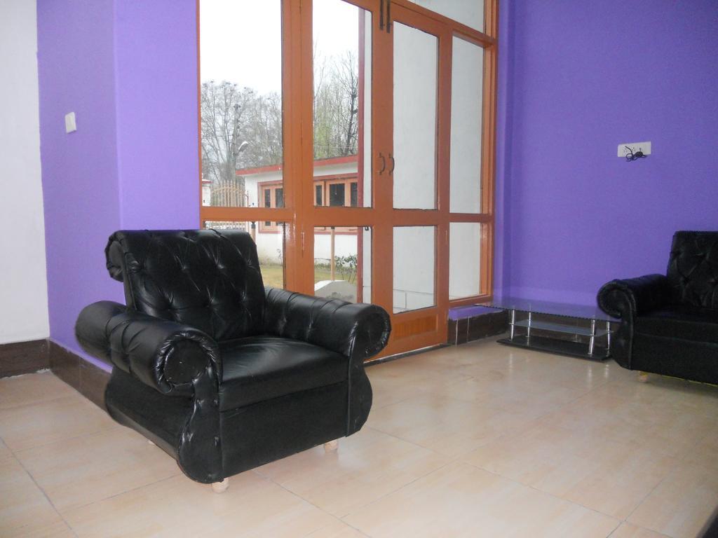 Hotel Royale Jannat Srinagar  Room photo