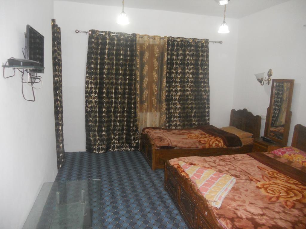 Hotel Royale Jannat Srinagar  Room photo